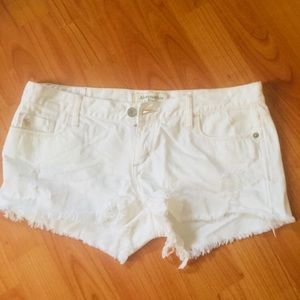 White Abercrombie and Fitch jean shorts